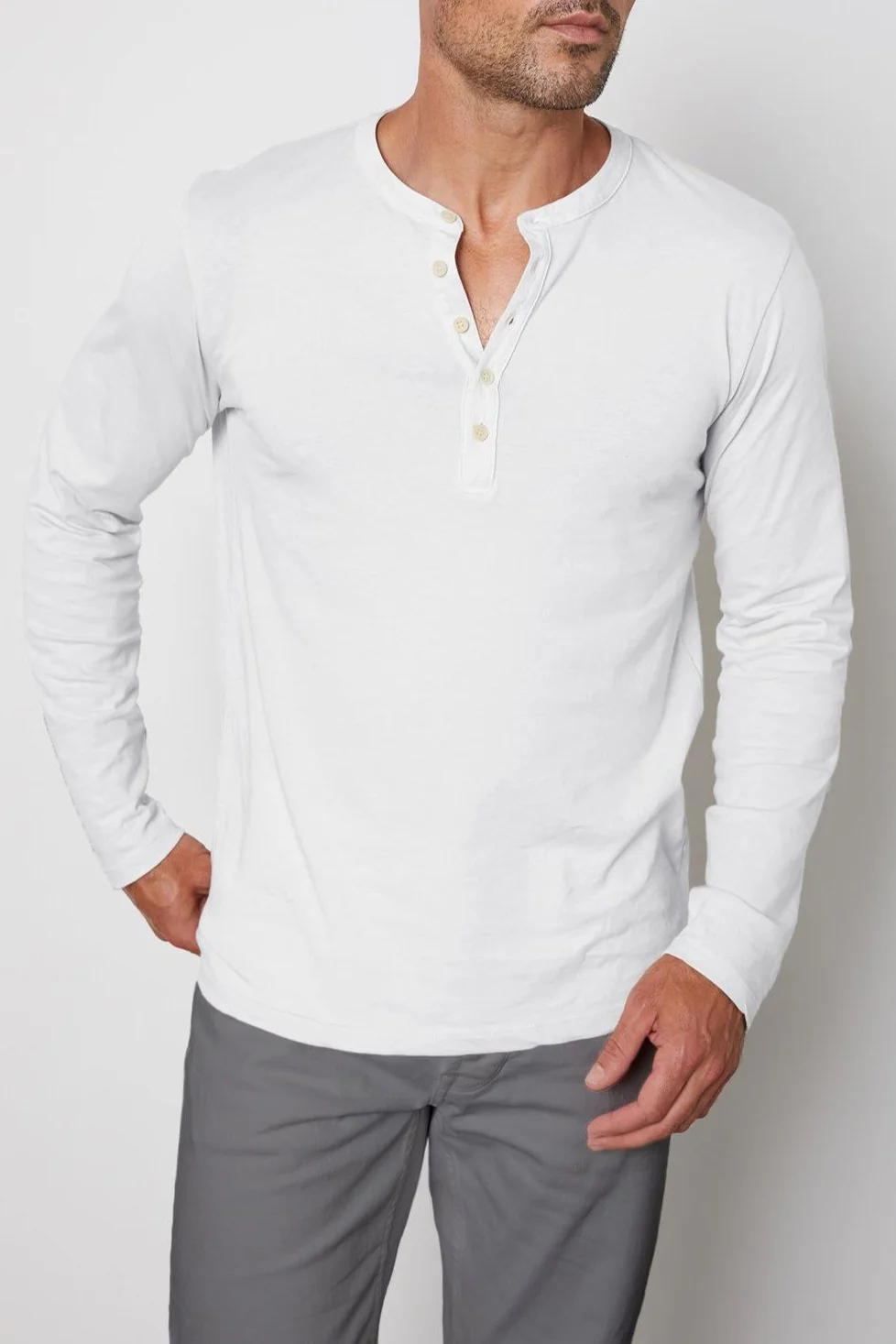 ALVARO HENLEY - Image 10