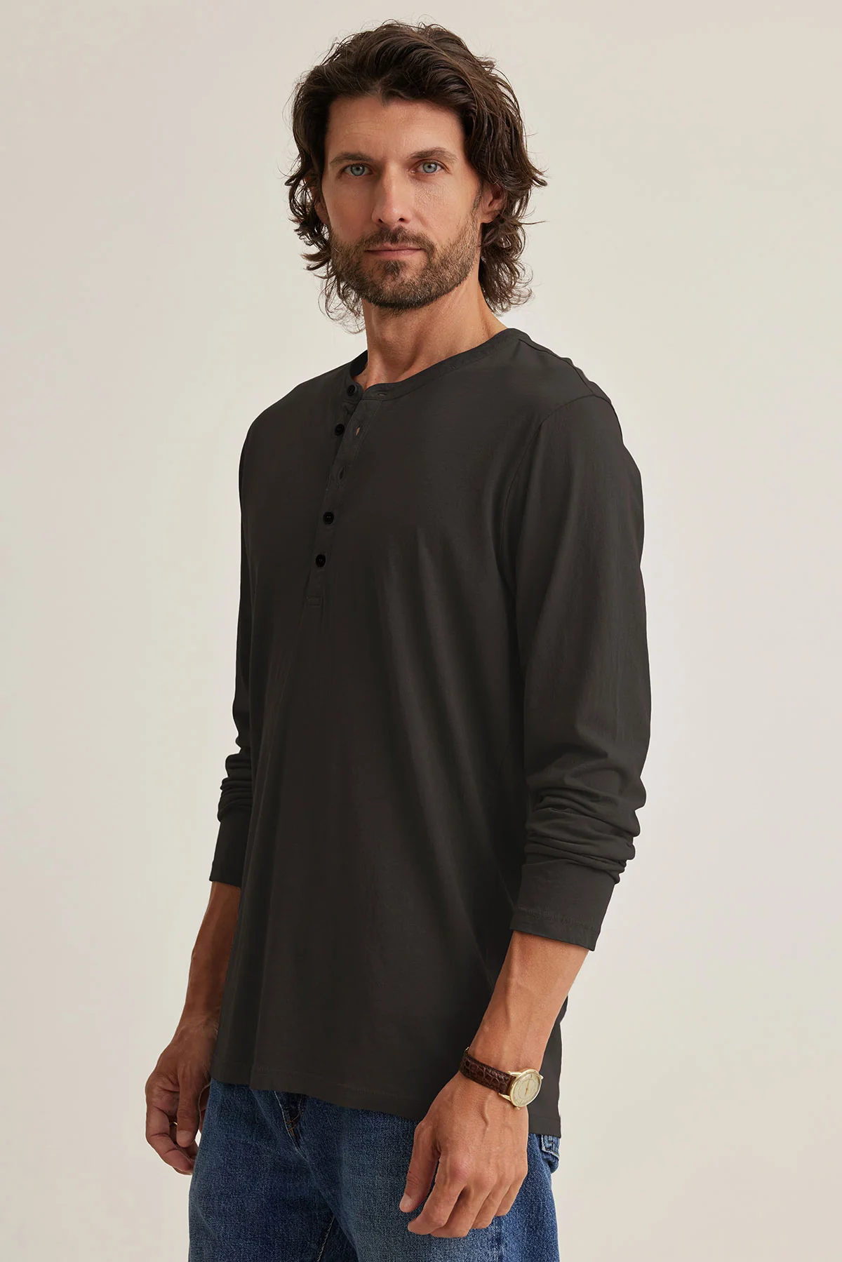 ALVARO HENLEY - Image 4