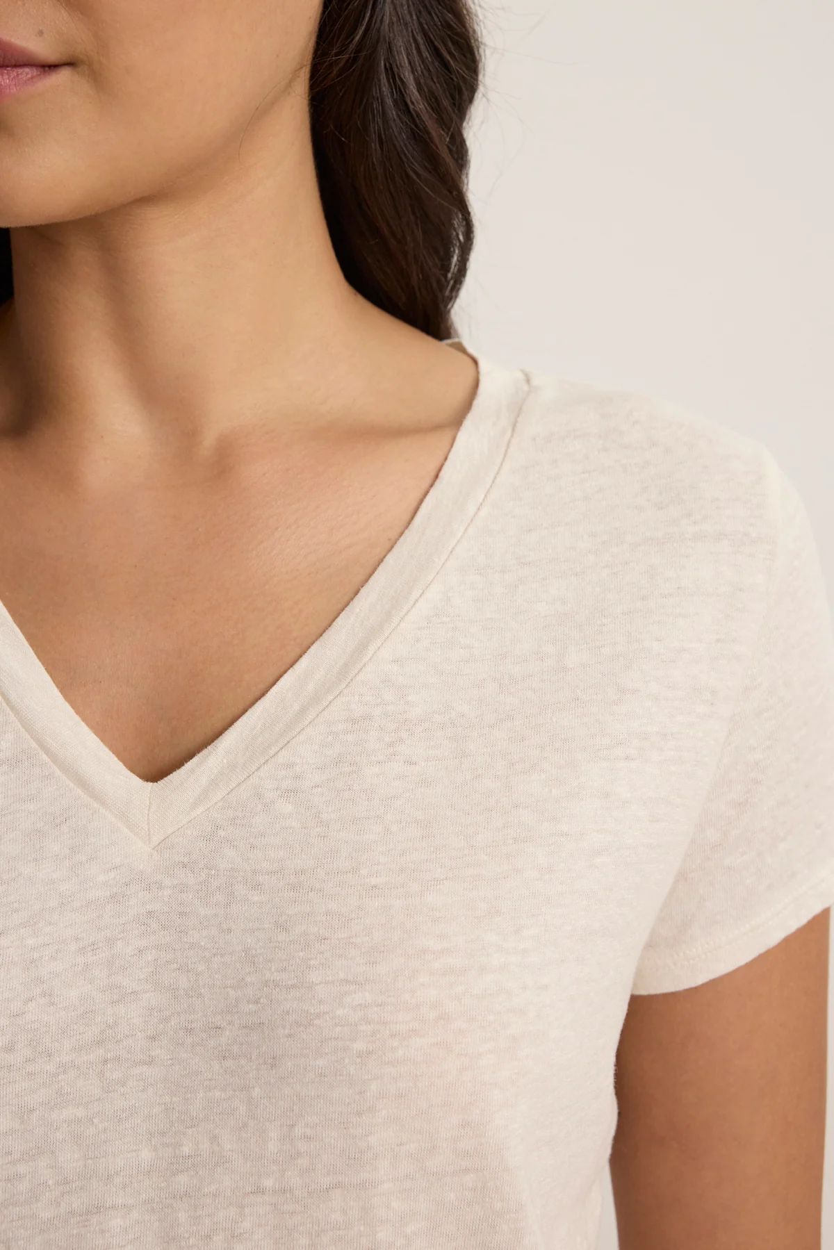 AMBER LINEN KNIT TEE - Image 2