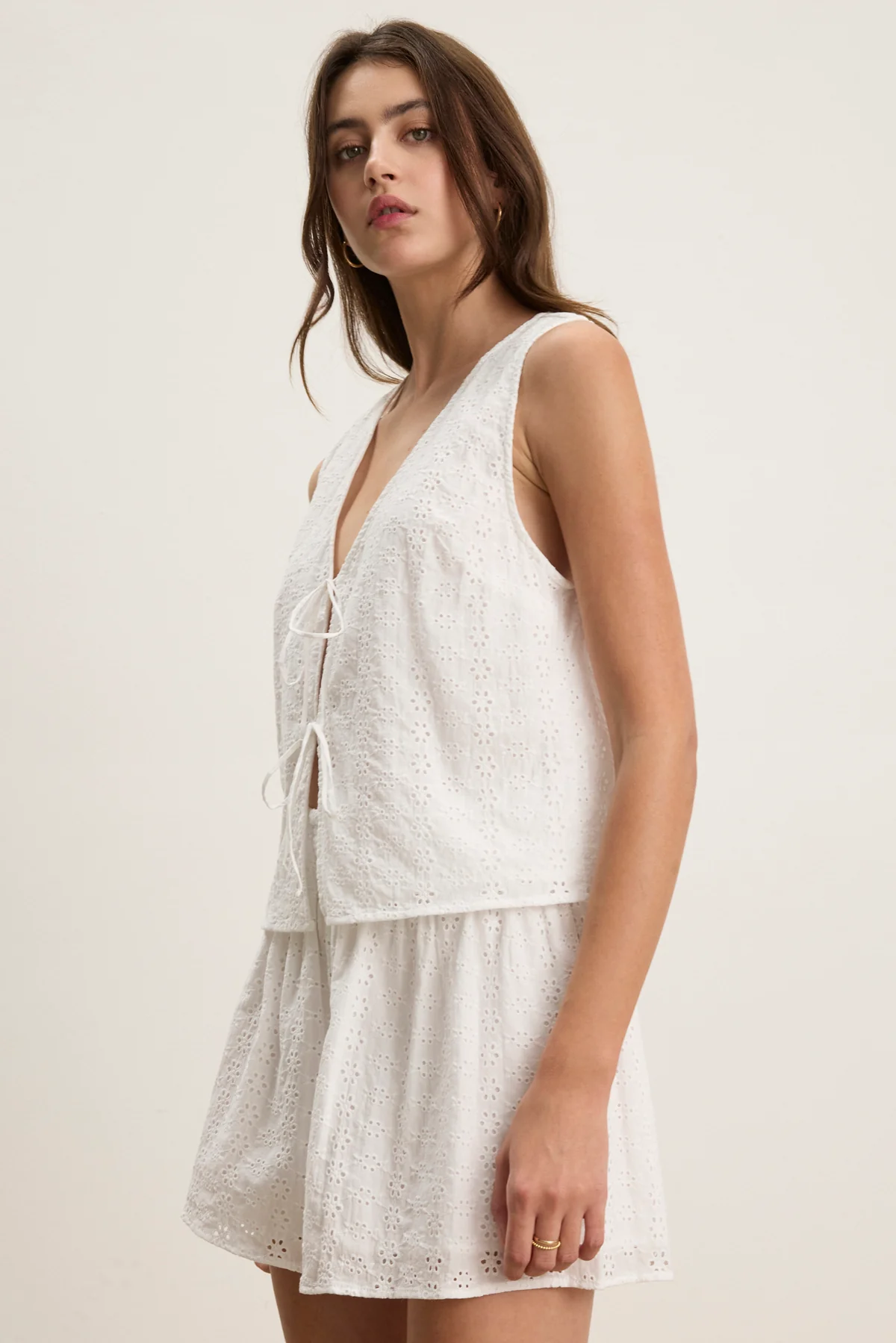 AVA EYELET TOP - Image 3