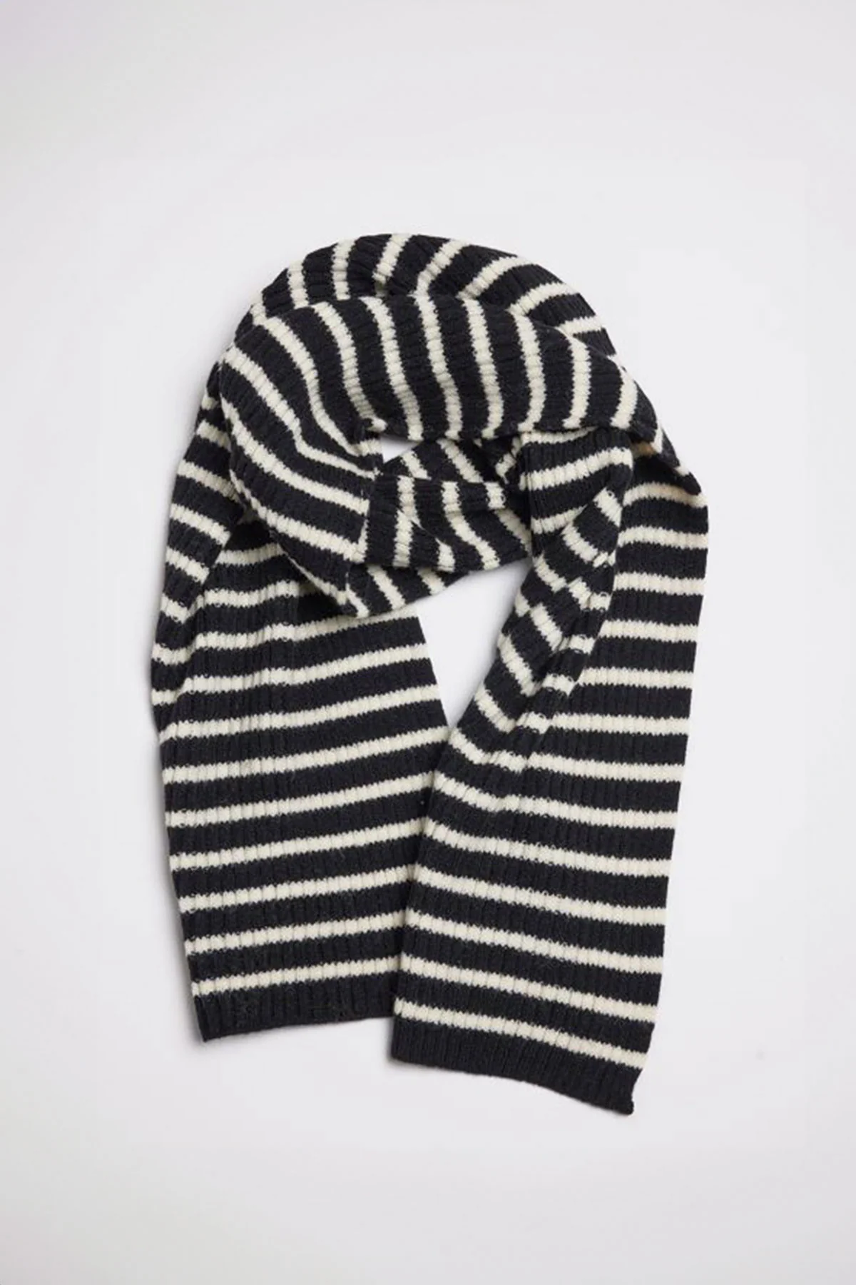 BOLTON STRIPE SCARF - Image 3