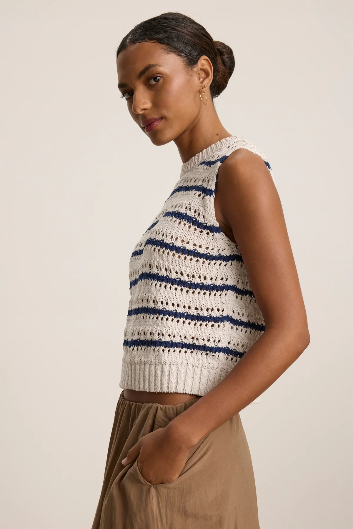 CALISTA SWEATER VEST - Image 4
