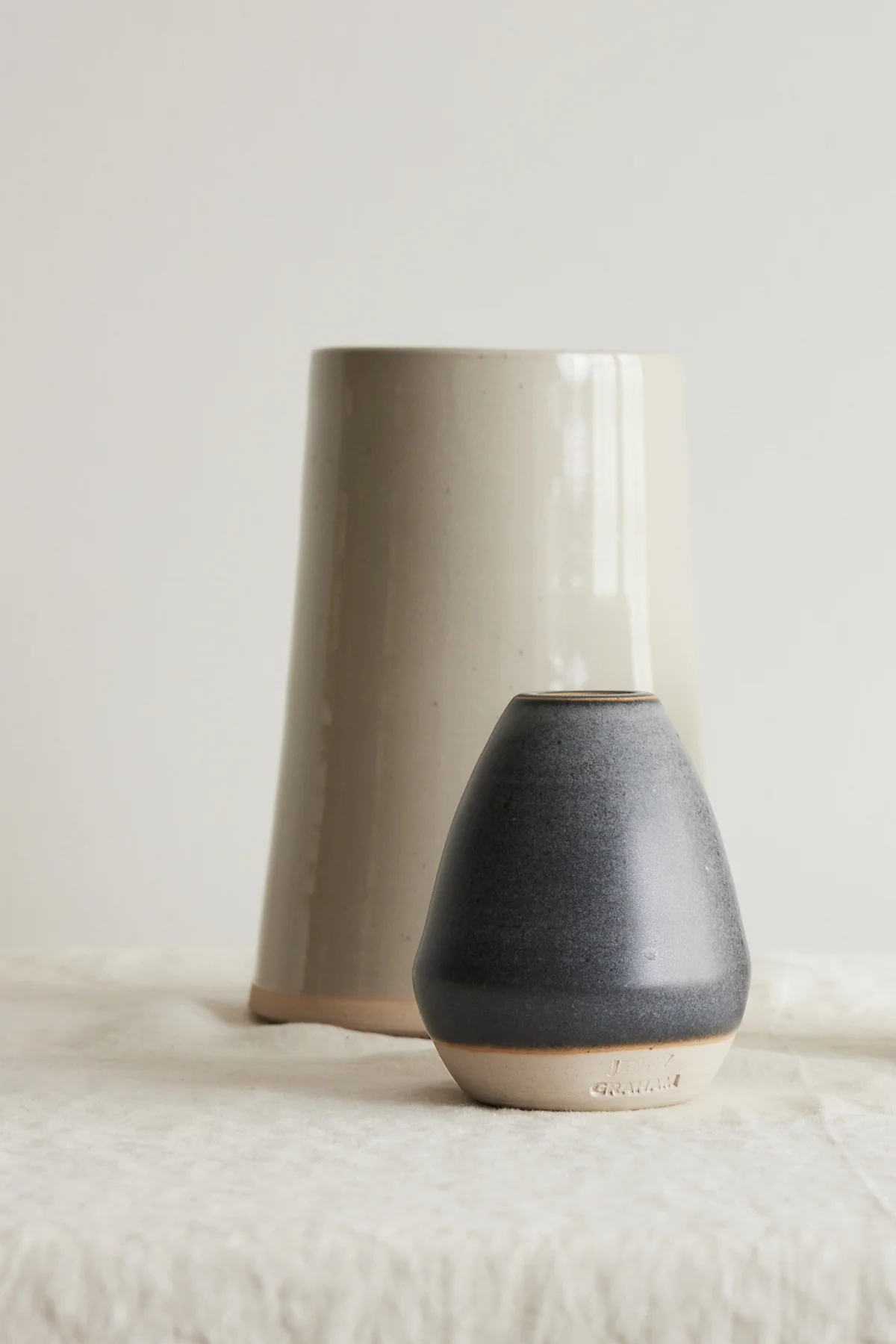 CERAMIC BUD VASE - Image 6