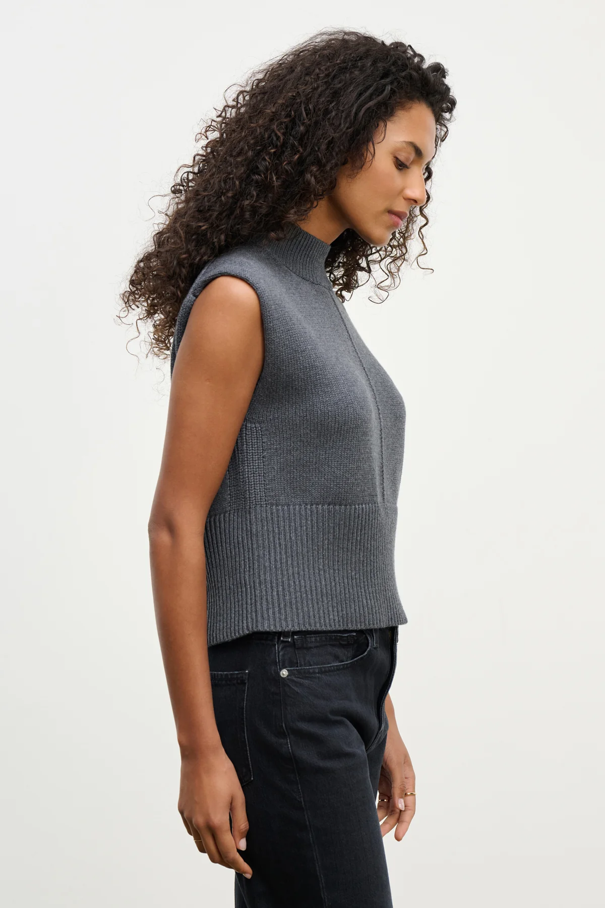 ELECTRA SWEATER VEST - Image 8
