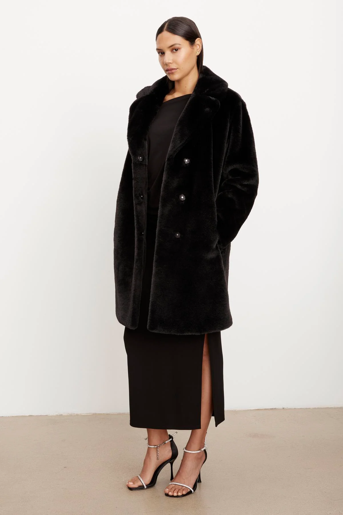 EVALYN LUX FAUX FUR COAT - Image 7