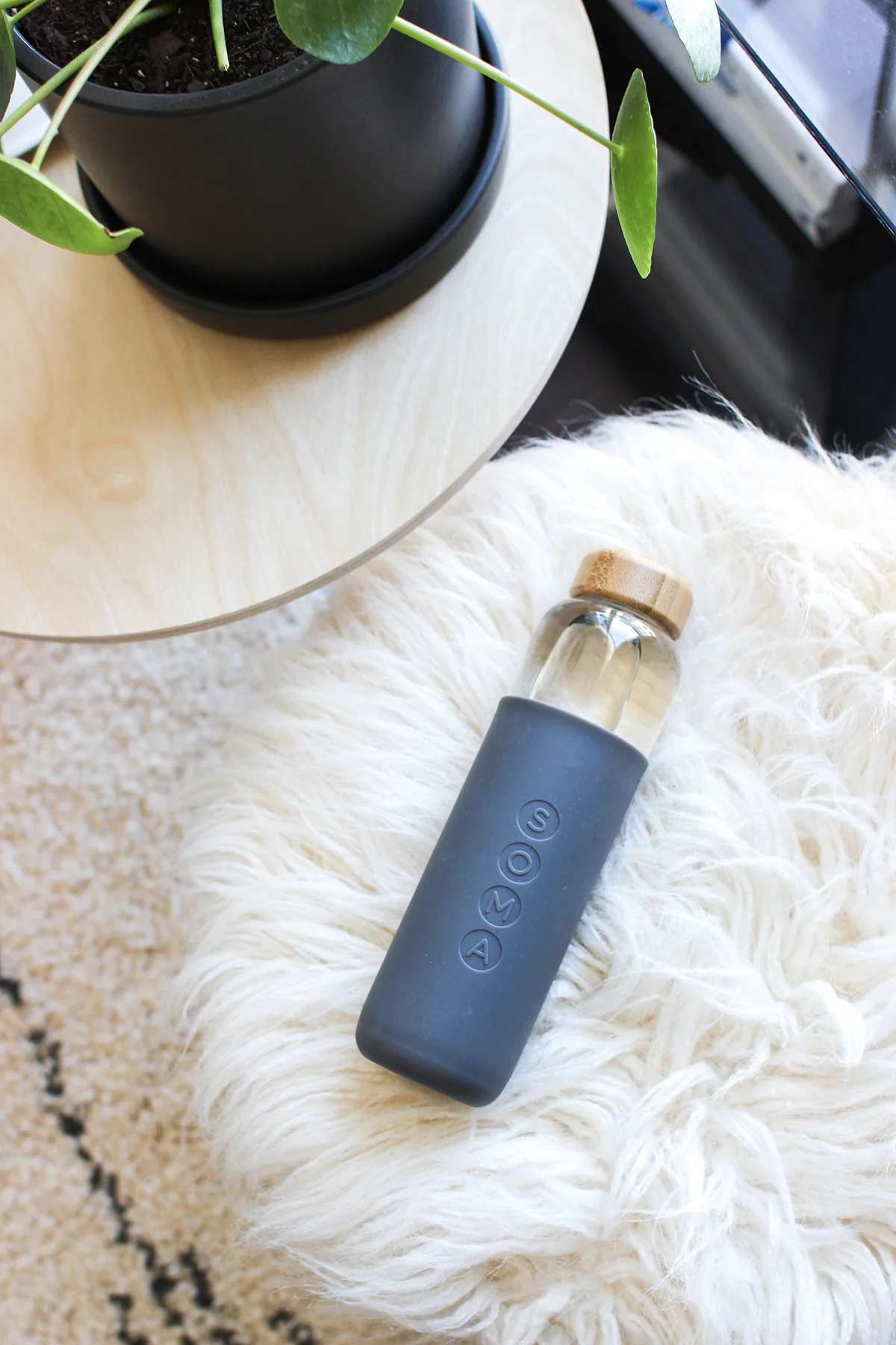 GLASS WATER BOTTLE BY SOMA - Image 5