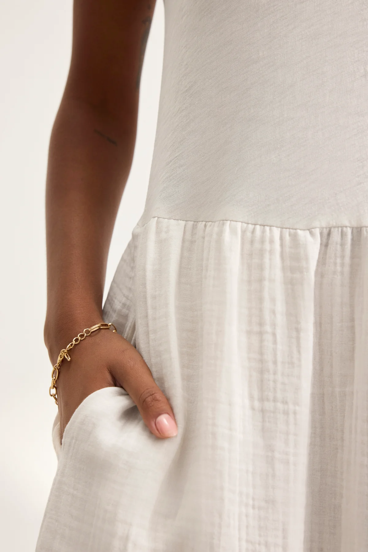 ITZA DRESS - Image 4