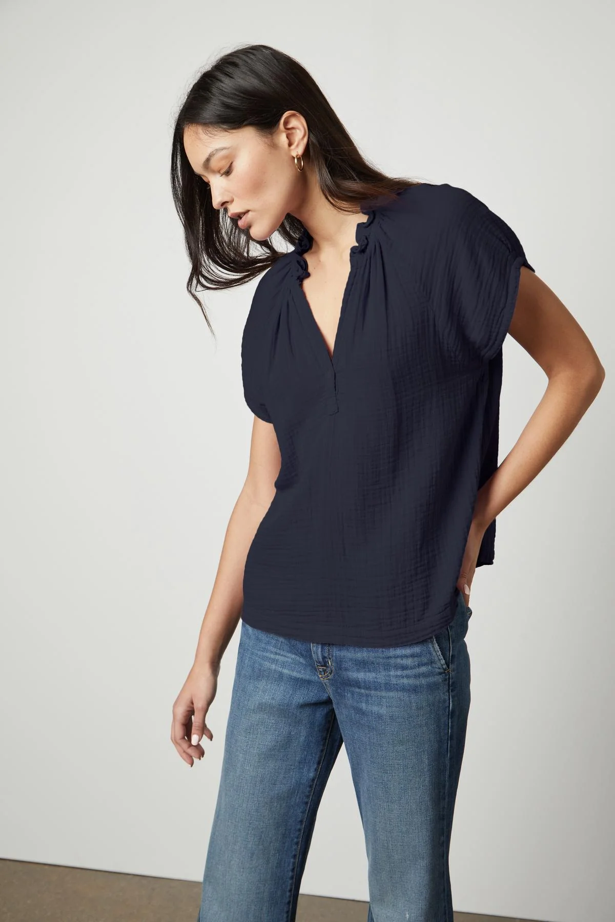 JADEN COTTON GAUZE V-NECK TOP - Image 7