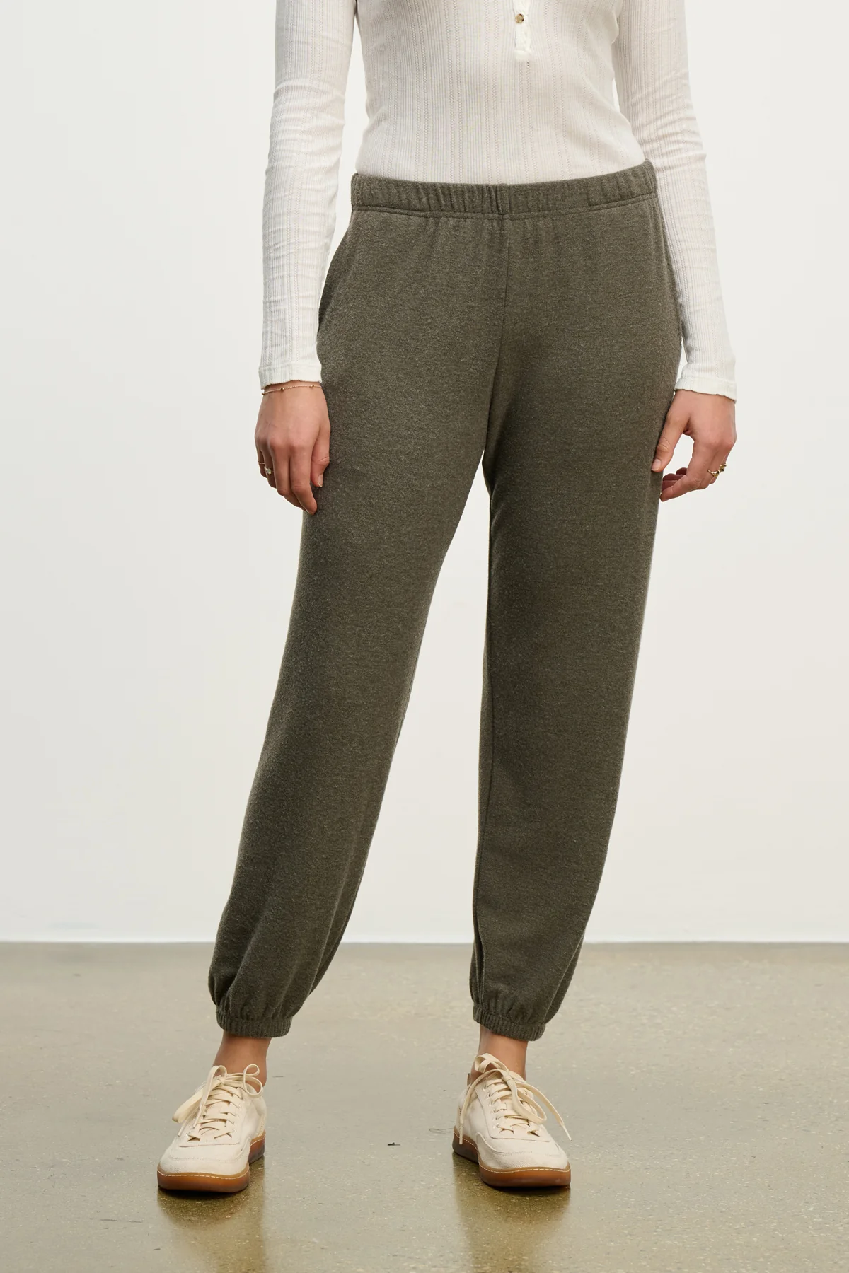 LEXIE SWEATPANT - Image 5