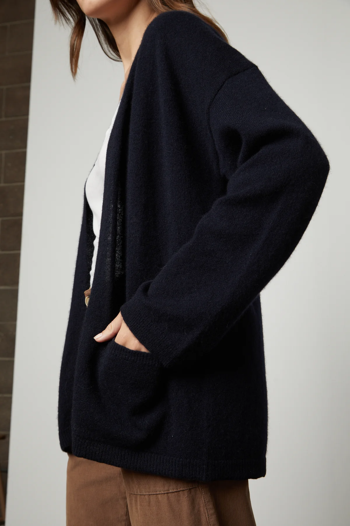 LILA CASHMERE CARDIGAN - Image 2
