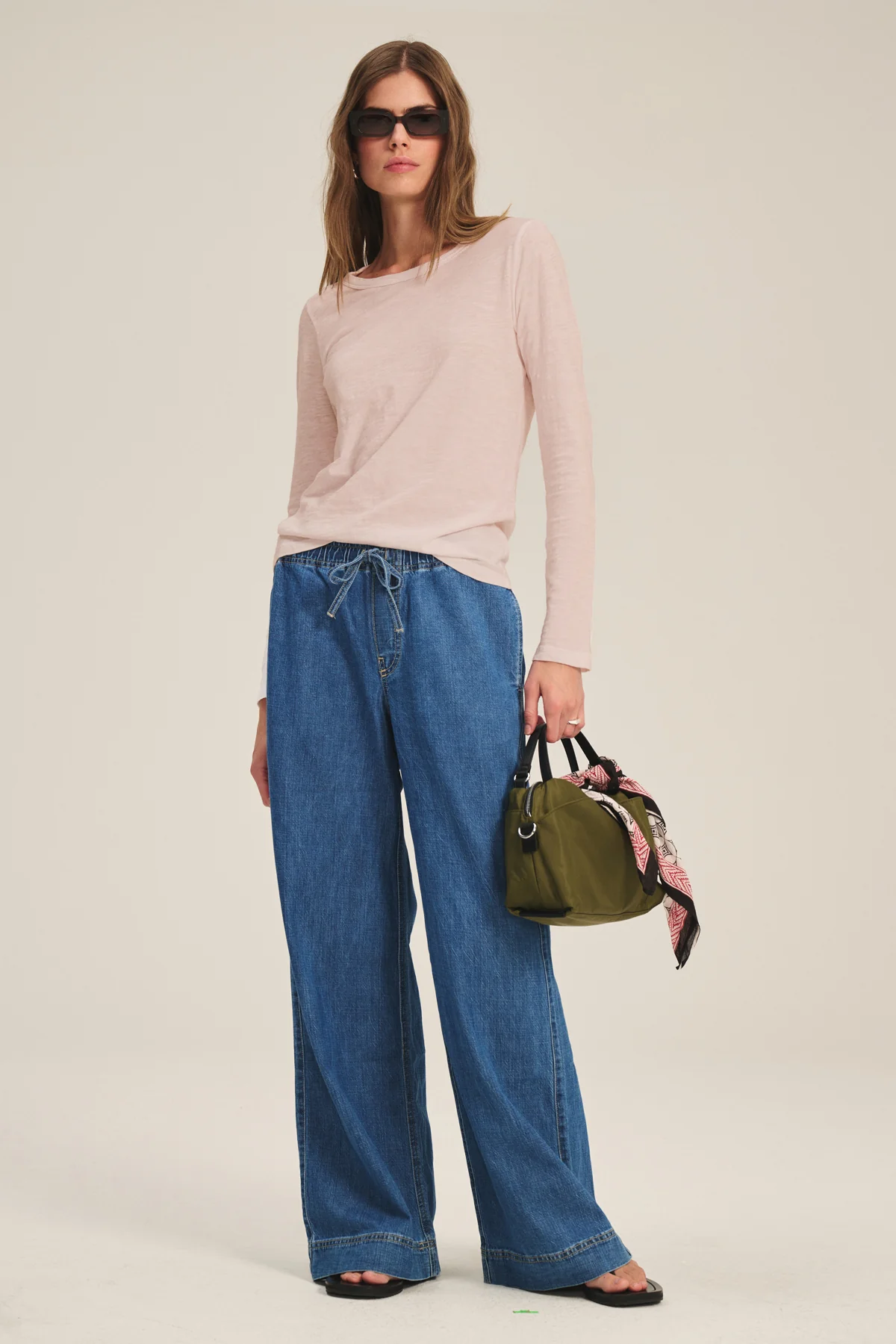 LIZZIE TEE - Image 15