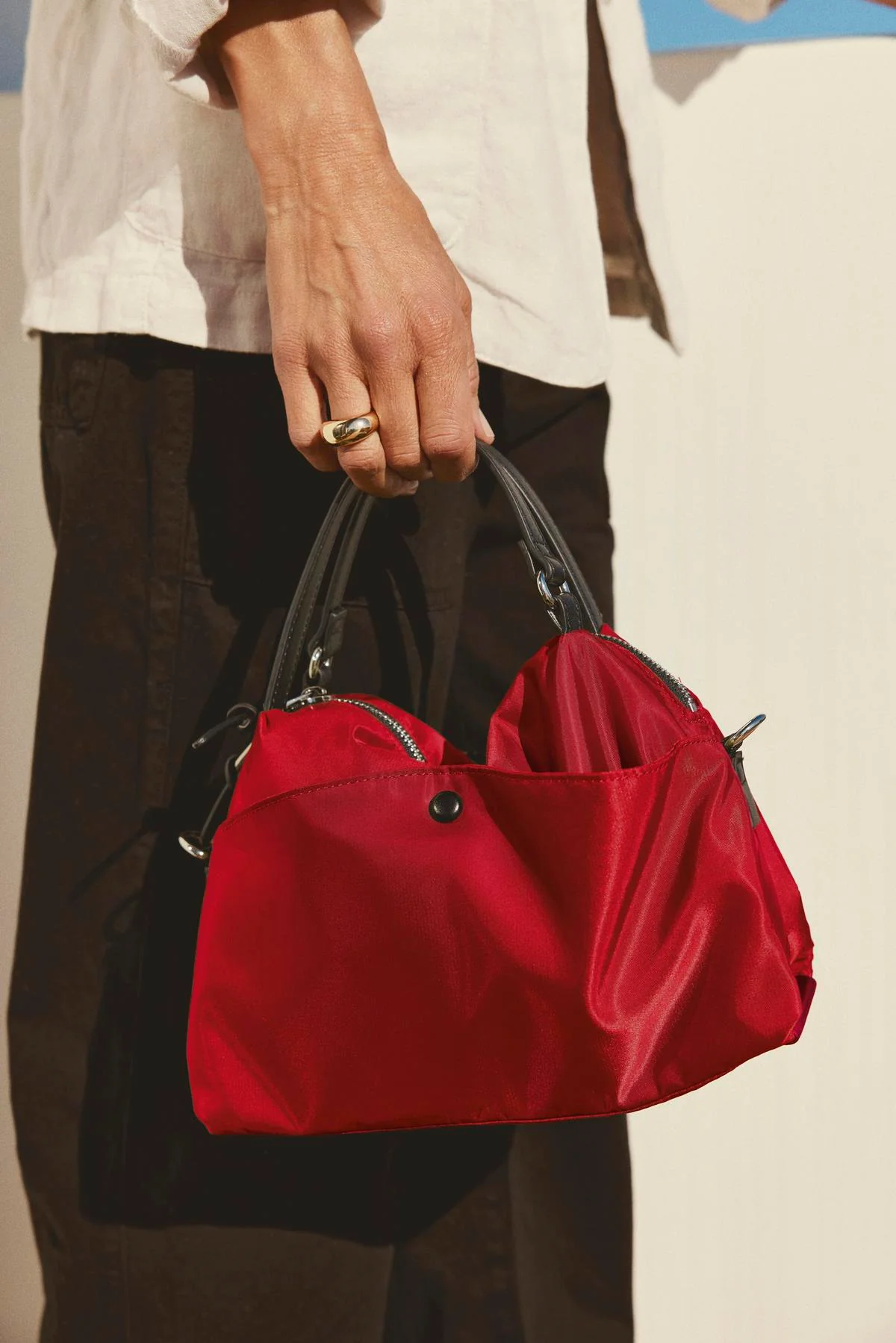 NYLON CROSSBODY BAG - Image 18
