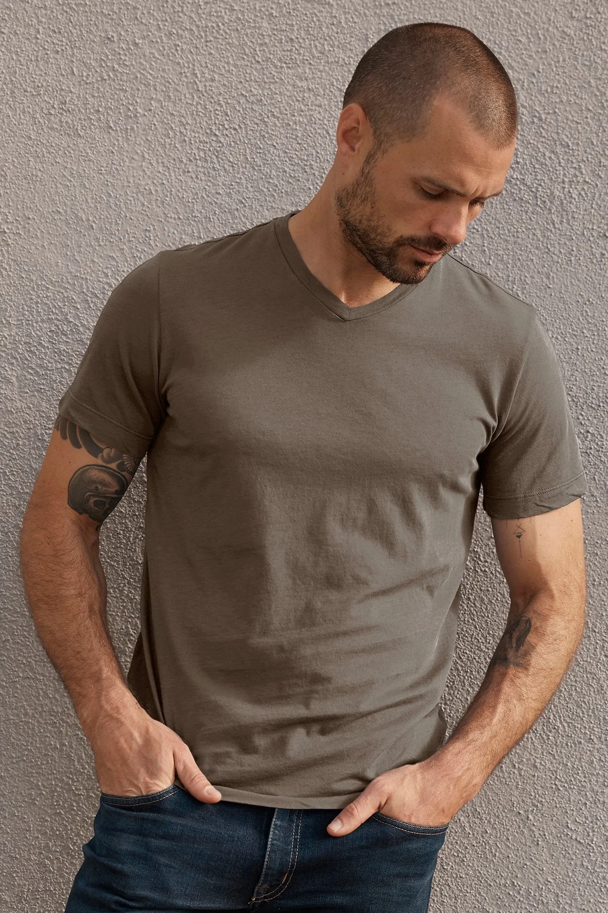 SAMSEN WHISPER CLASSIC V-NECK TEE - Image 7