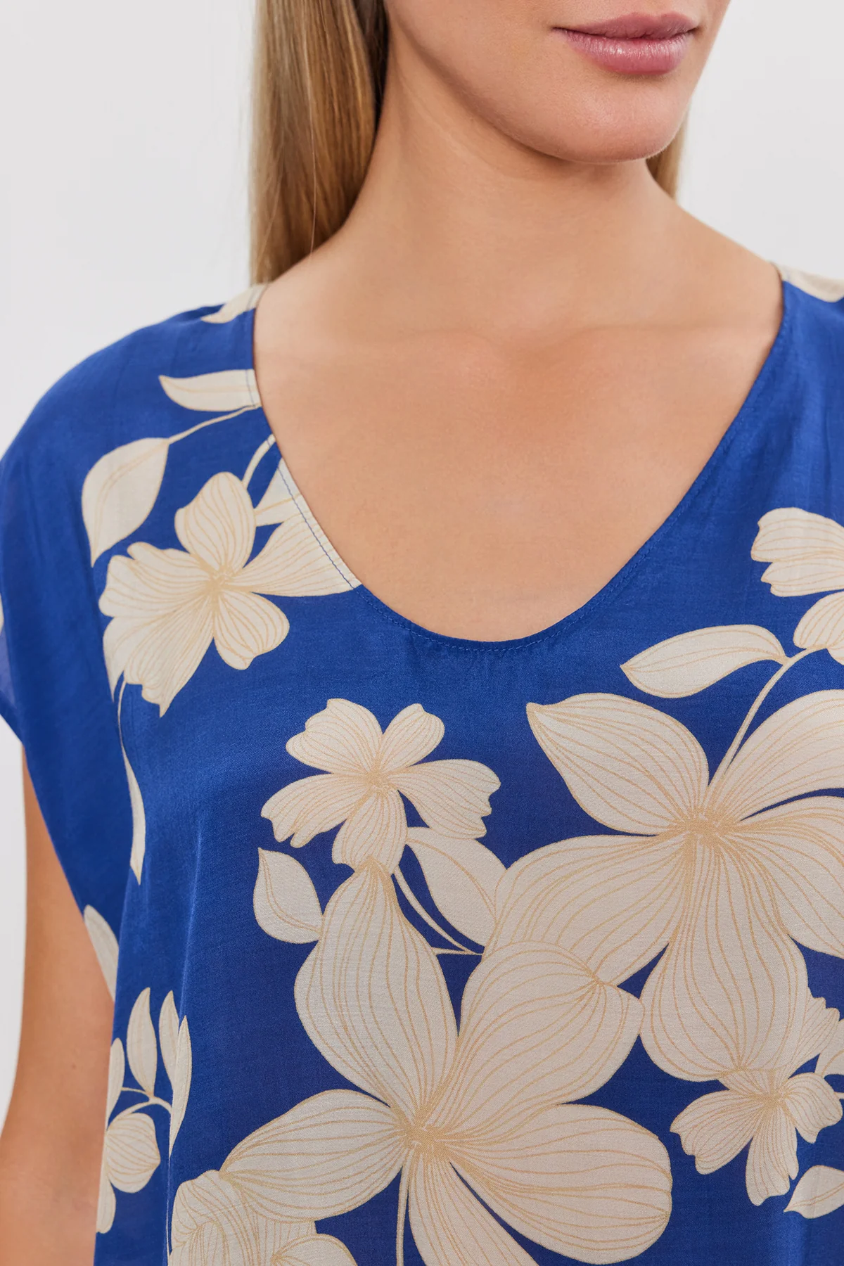 SHAYLEN PRINTED SCOOP NECK TOP - Image 4