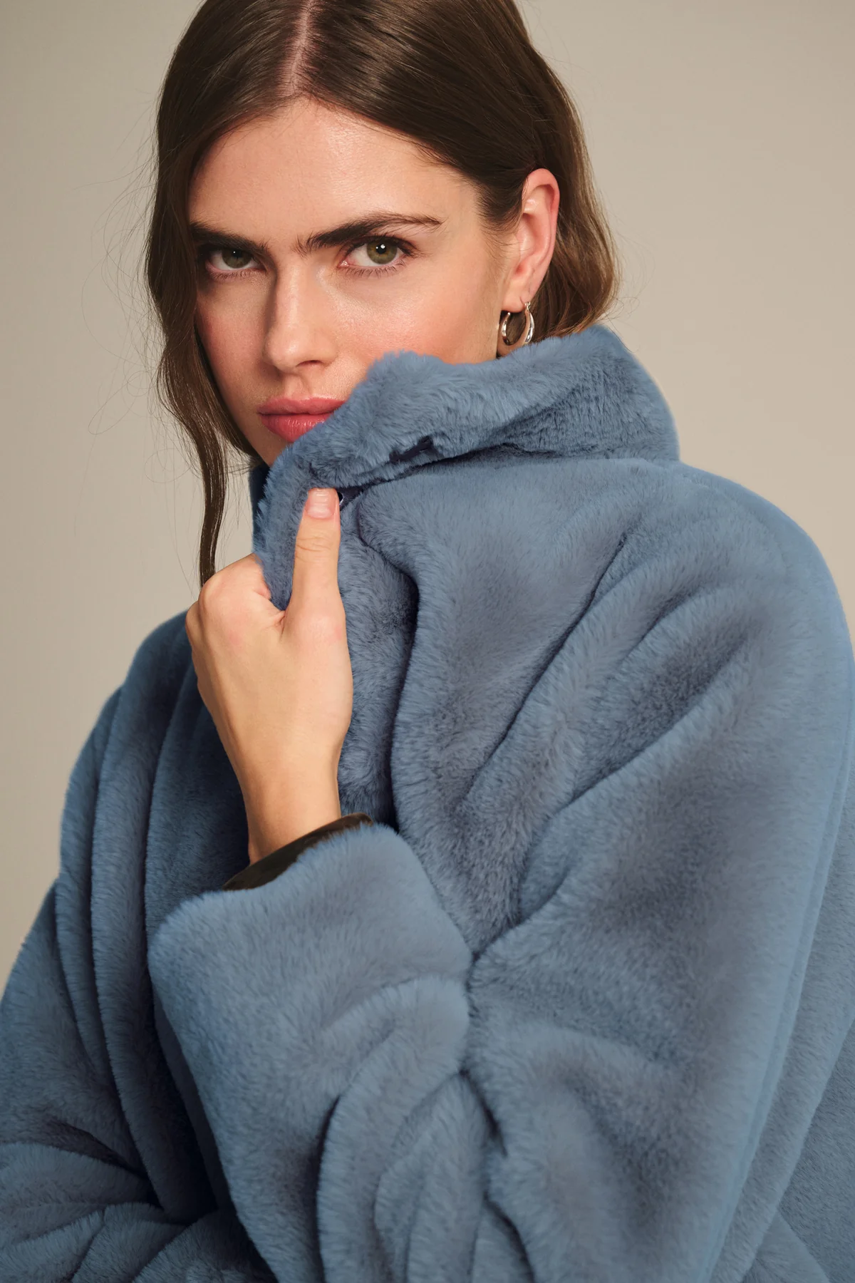 SHEENA LUXE FAUX FUR JACKET - Image 8