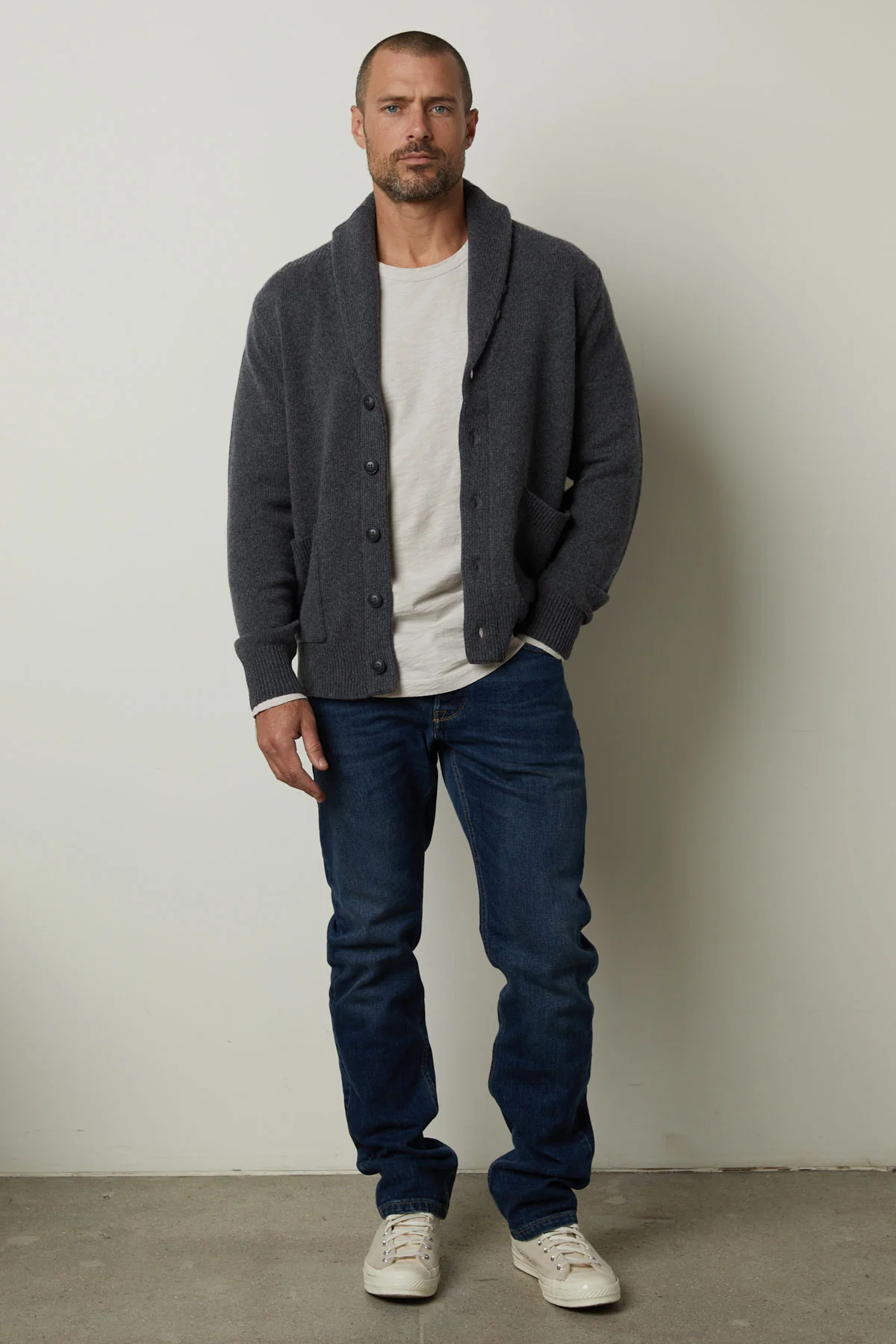 THORNTON BUTTON FRONT CARDIGAN - Image 4