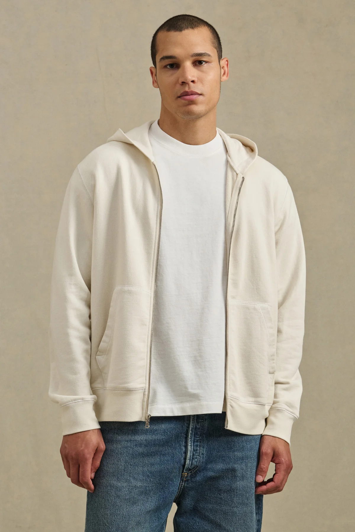VINCENT HOODIE - Image 11