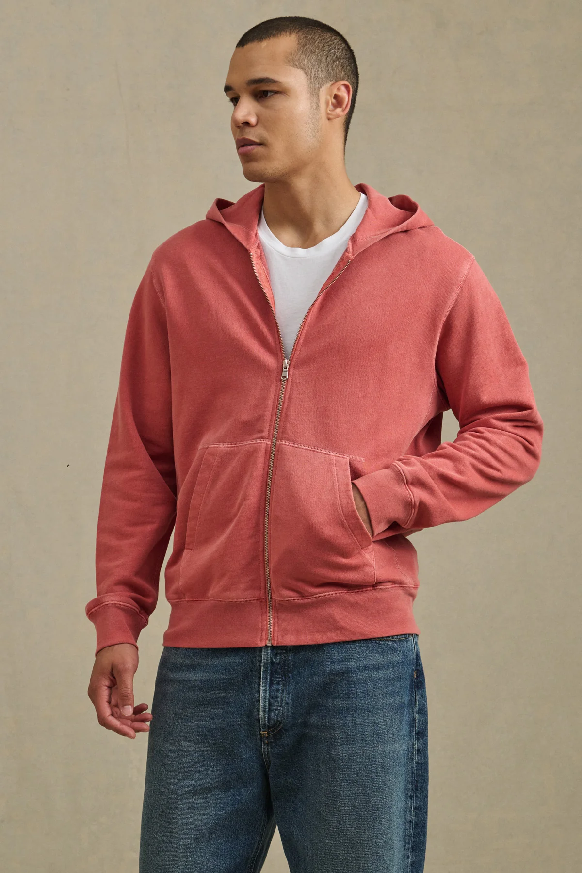 VINCENT HOODIE - Image 4
